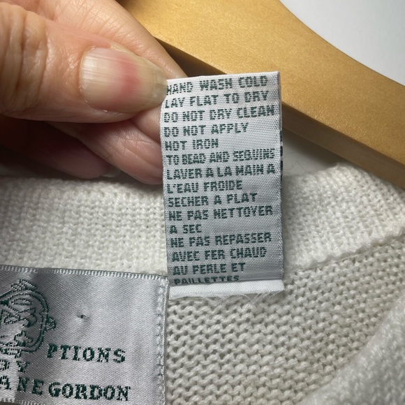 Design Options by Philip & Jane
Gordon Cardigan Sweater L Ramie
Cotton Poodle - Picture 5 of 11